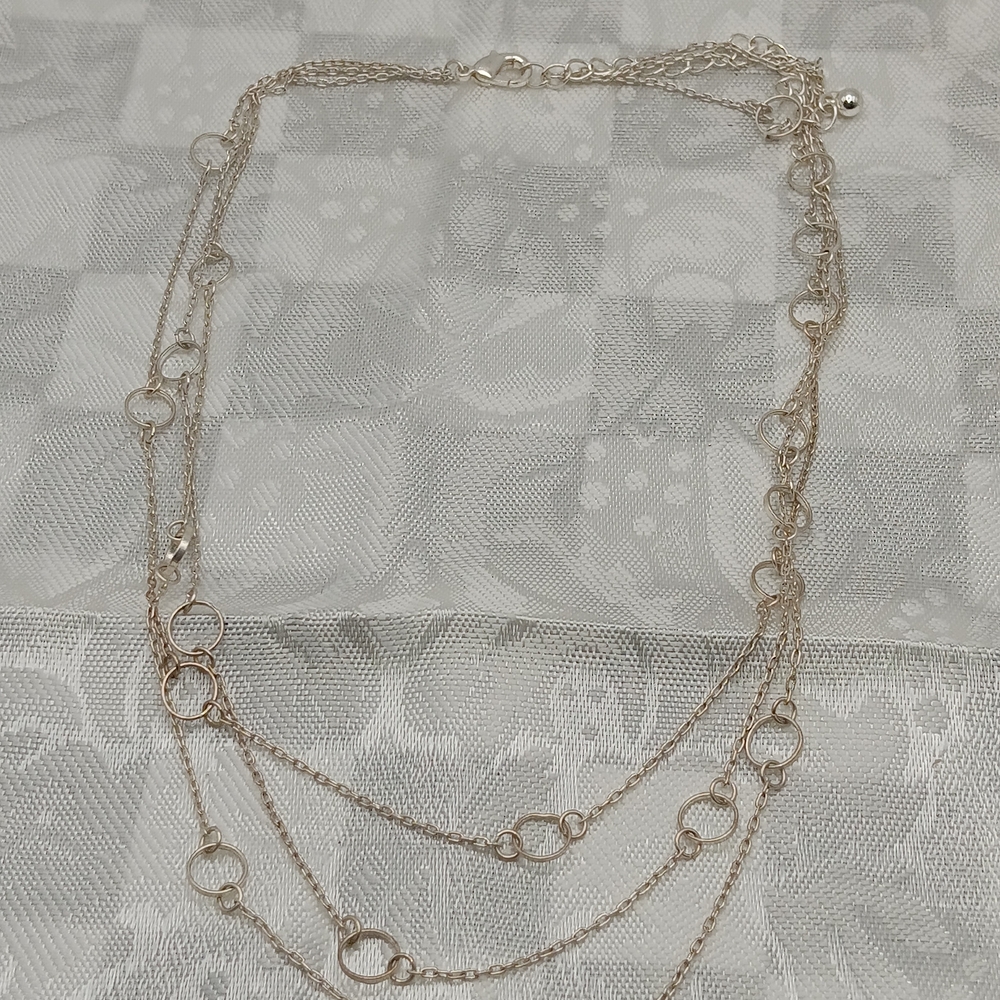 Elegant Gold-Tone Layered Necklace - Picture 5 of 5